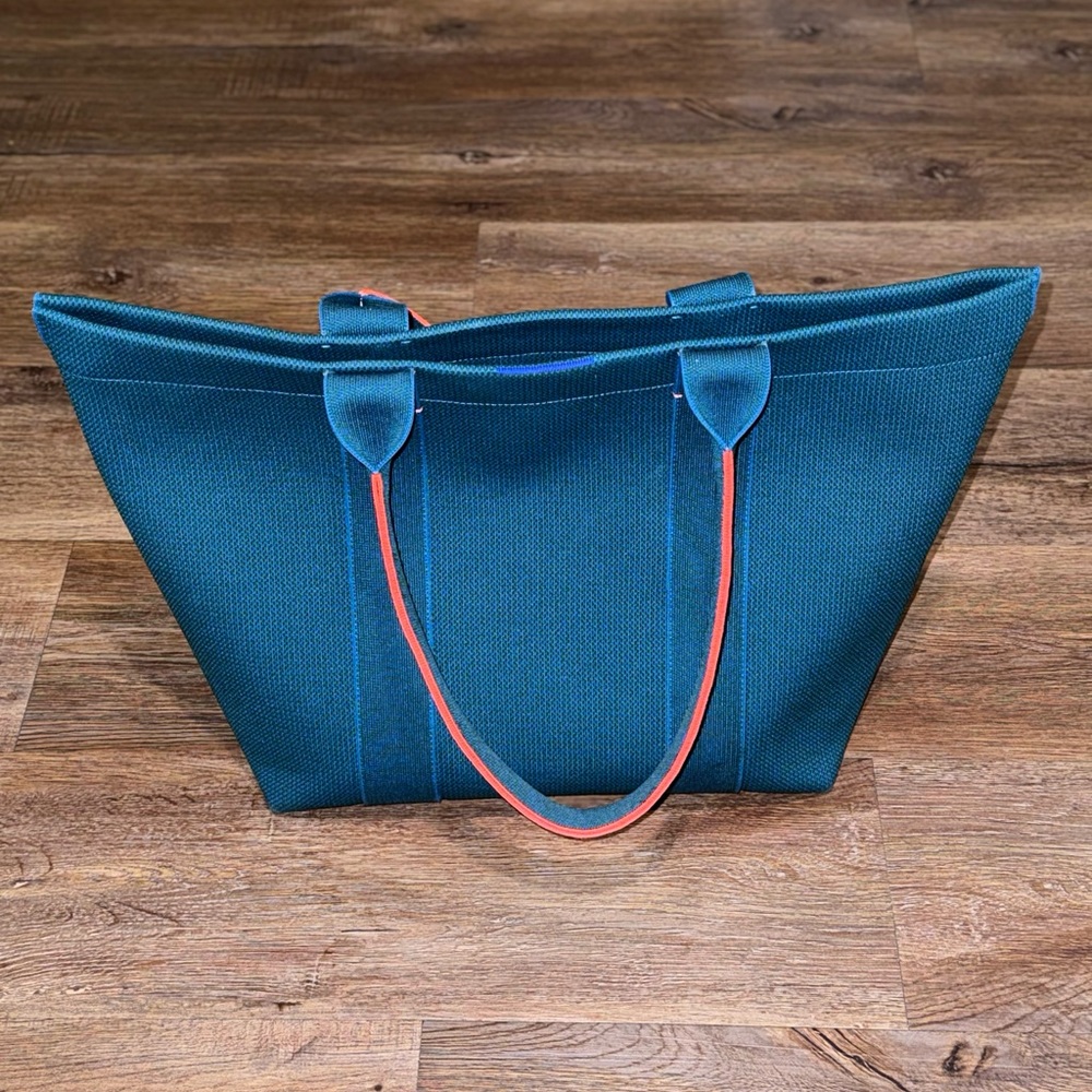 Rothy’s The Essential Tote